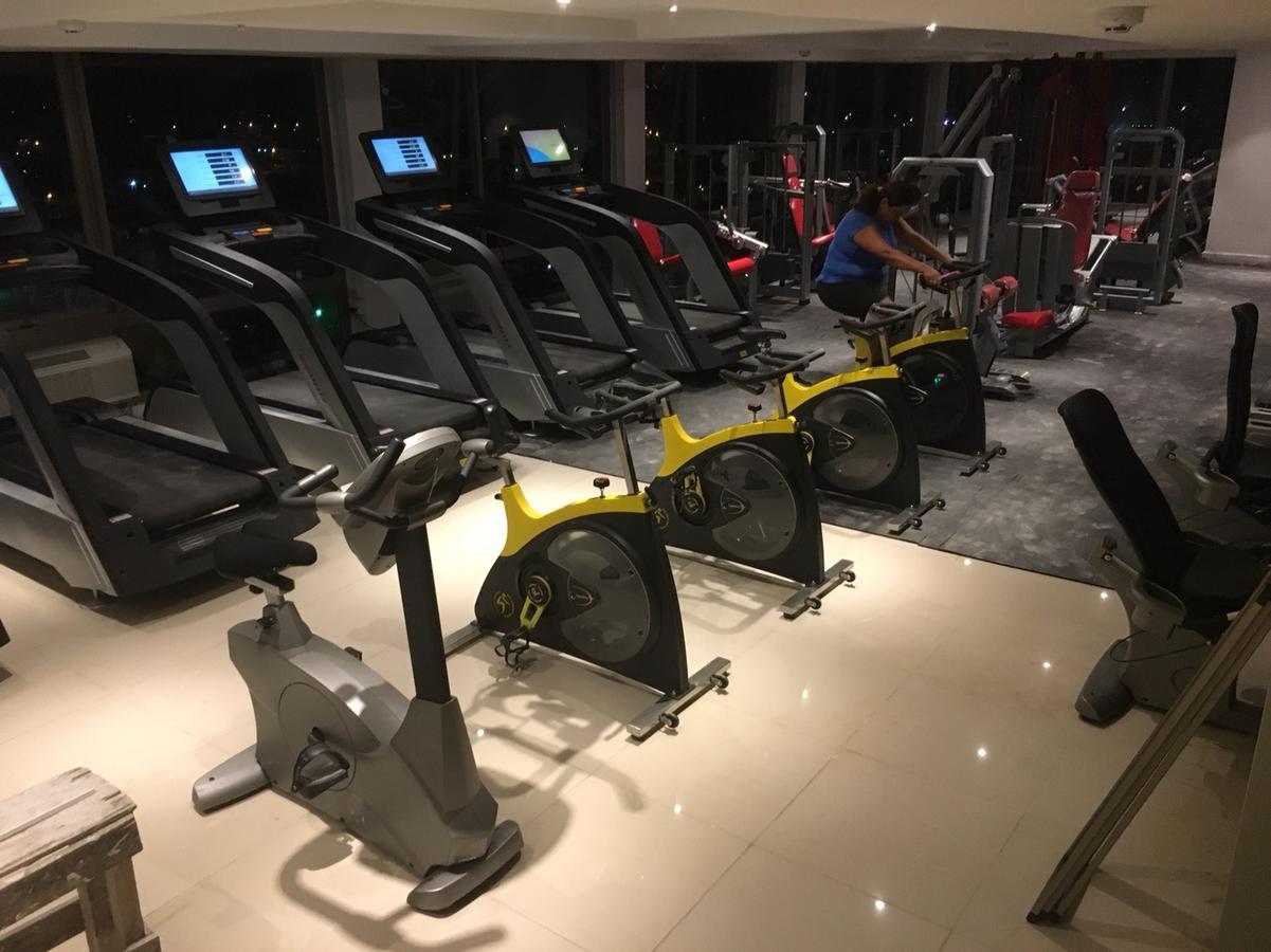 בליז סיטי Golden Tree Hotel מראה חיצוני תמונה