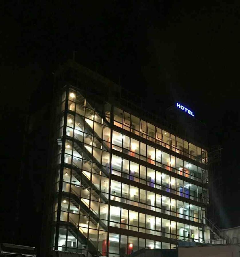 בליז סיטי Golden Tree Hotel מראה חיצוני תמונה